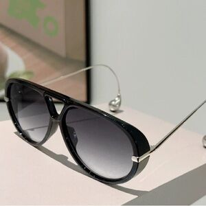 Chic Black and Silver Sunglasses